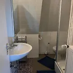 Geraeumige In Direkter Naehe Zum Rhein