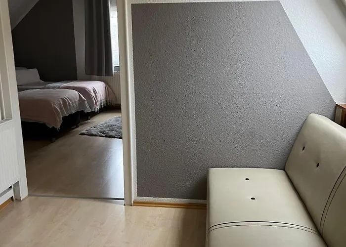 Geraeumige Ferienwohnung In Direkter Naehe Zum Rhein *